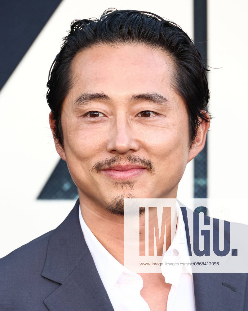 World Premiere Of Netflix s Animals WESTWOOD, LOS ANGELES, CALIFORNIA, USA - OCTOBER 01: Steven Yeun arrives at the World Premiere Of Netflix s Animals held at Westwood Village Theater on October 1, 2026 in Westwood, Los Angeles, California, United States. Westwood Westwood Village Theater California United States