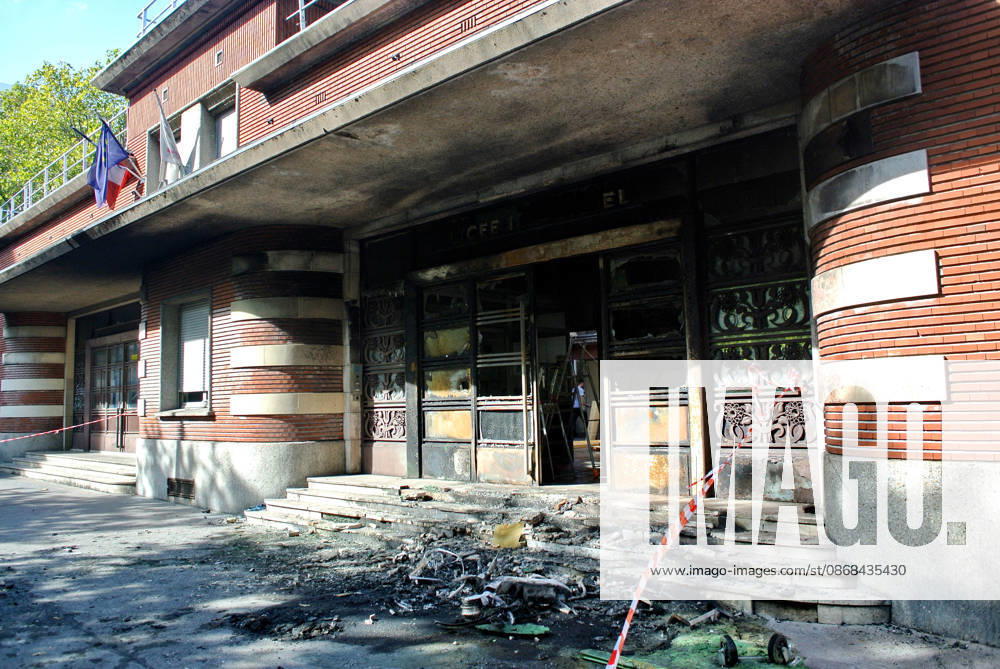 Student Protest - School Buildings Facades Set on Fire The façade of the Gaston-Bachelard high school in the 13th arrondissement damaged after the incident occurred as national student blockades forced the closure of more than 400 high schools amid rising political and security tensions. Paris, France, October 2, 2026 Photo Ait Adjedjou Karim ABACAPRESS.COM. Paris France