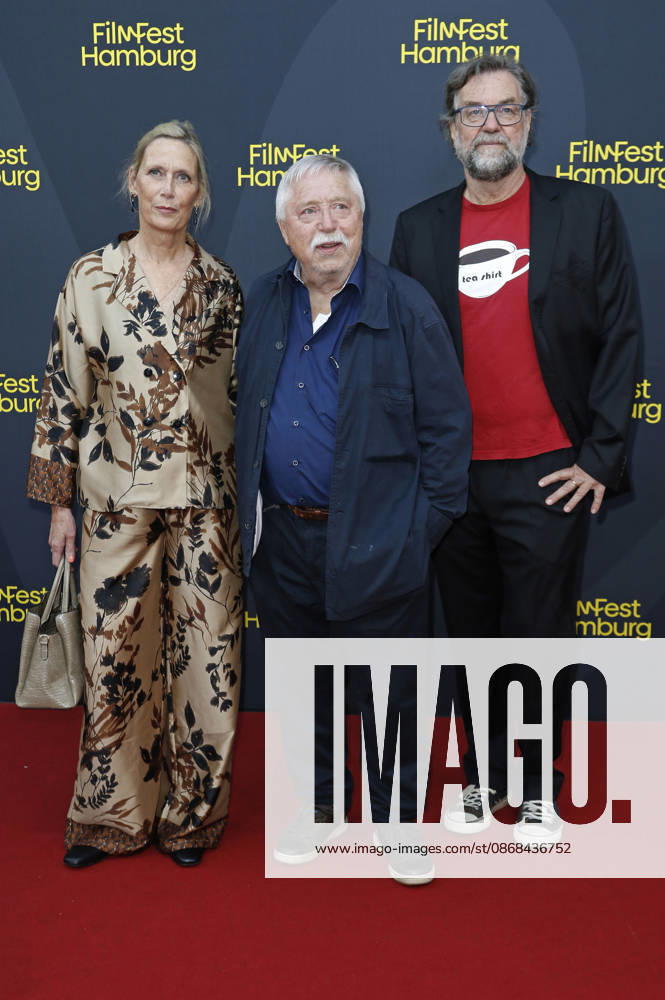 Pamela Biermann, Wolf Biermann und Jens Meurer bei der Premiere des Dokumentarfilms Biermann auf dem 34. Filmfest Hamburg 2026 im Cinemaxx Dammtor. Hamburg