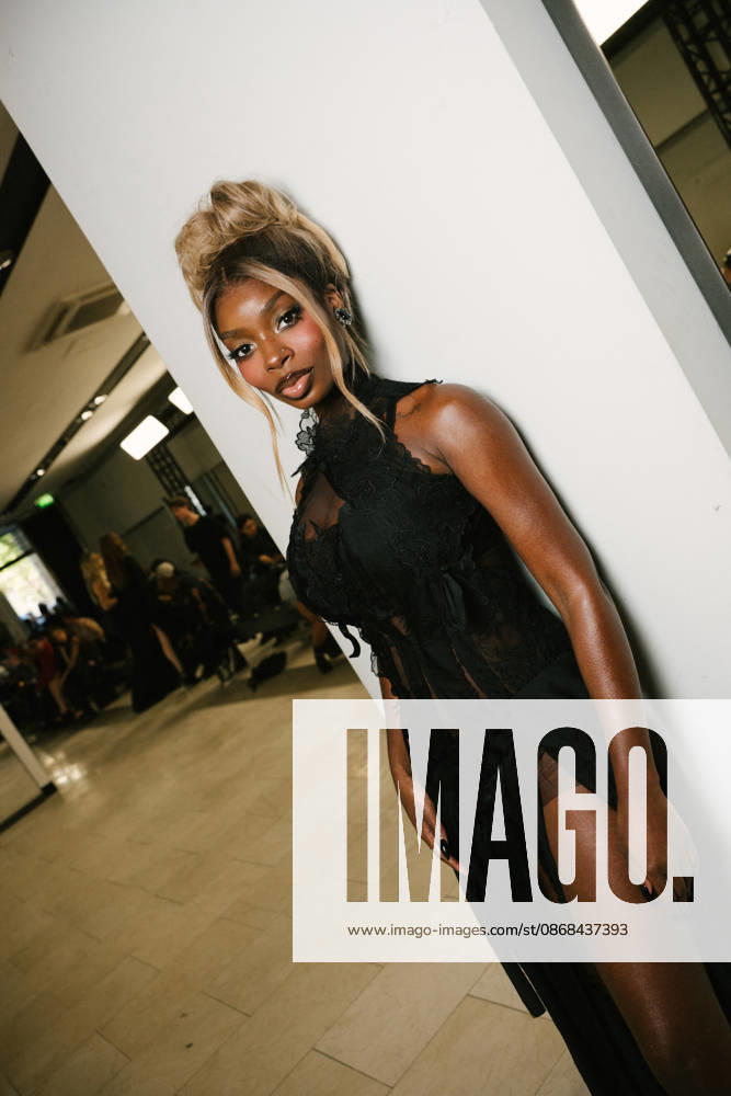 Olandria in the front row at the Ottolinger Spring Summer 2027 Women’s Ready-to-Wear Collection fashion show during Paris Fashion Week (PFW) in Paris, France, on October 2, 2026 Sam Delpech Bestimage Olandria at the Ottolinger show during Paris Fashion Week (PFW) in Paris, France, on October 2, 2026 Paris, France