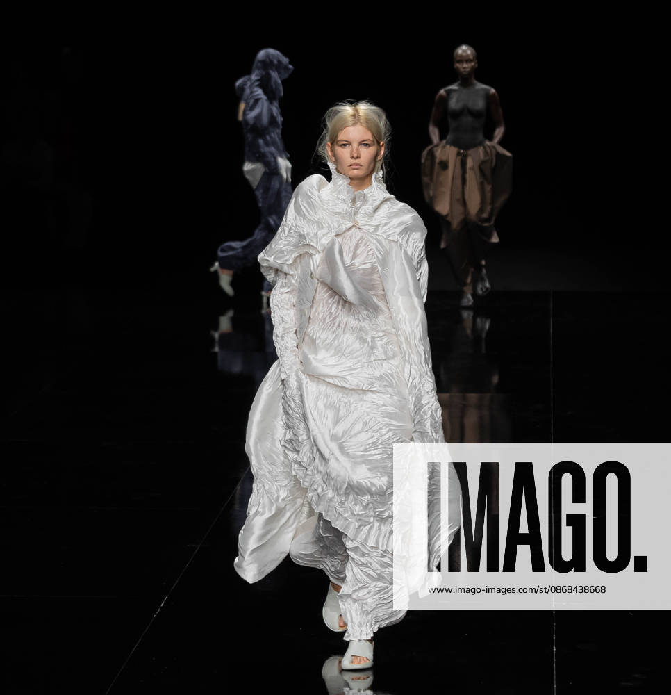 Paris Fashion Week Women s Wear SPRING SUMMER 2027 Collection ISSEY MIYAKE October 2, 2026 Sylvie Lefort Photography MAXPPP 02 10 2026 @Sylvie Lefort Photography MAXPPP October 1, 2026 Models showcase designs from the ISSEY MIYAKE Women’s Spring Summer 2027 collection during Paris Fashion Week in Paris, France, October 2, 2026. The presentation of the women’s collections ran from September 28 to October 6, 26.