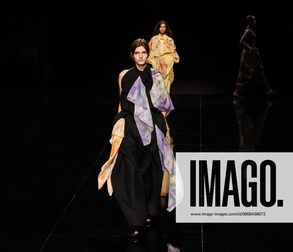 Paris Fashion Week Women s Wear SPRING SUMMER 2027 Collection ISSEY MIYAKE October 2, 2026 Sylvie Lefort Photography MAXPPP 02 10 2026 @Sylvie Lefort Photography MAXPPP October 1, 2026 Models showcase designs from the ISSEY MIYAKE Women’s Spring Summer 2027 collection during Paris Fashion Week in Paris, France, October 2, 2026. The presentation of the women’s collections ran from September 28 to October 6, 26.