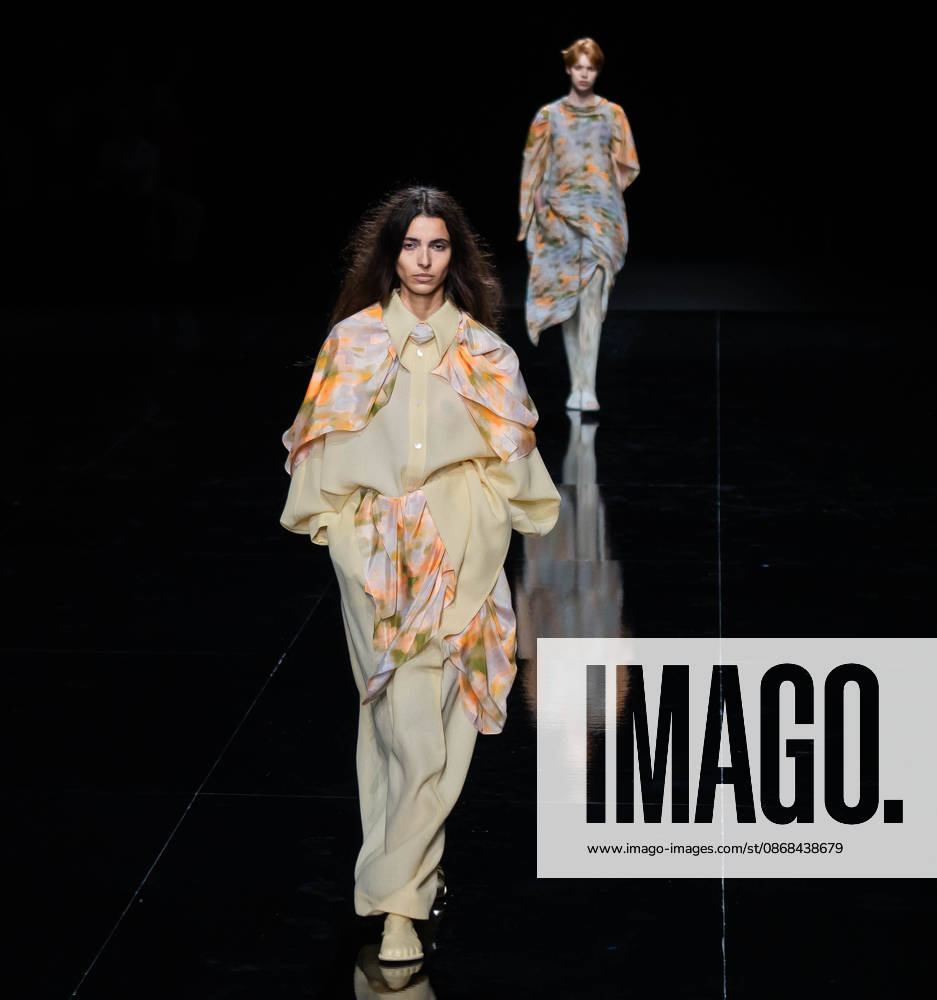 Paris Fashion Week Women s Wear SPRING SUMMER 2027 Collection ISSEY MIYAKE October 2, 2026 Sylvie Lefort Photography MAXPPP 02 10 2026 @Sylvie Lefort Photography MAXPPP October 1, 2026 Models showcase designs from the ISSEY MIYAKE Women’s Spring Summer 2027 collection during Paris Fashion Week in Paris, France, October 2, 2026. The presentation of the women’s collections ran from September 28 to October 6, 26.