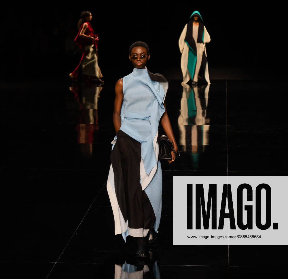 Paris Fashion Week Women s Wear SPRING SUMMER 2027 Collection ISSEY MIYAKE October 2, 2026 Sylvie Lefort Photography MAXPPP 02 10 2026 @Sylvie Lefort Photography MAXPPP October 1, 2026 Models showcase designs from the ISSEY MIYAKE Women’s Spring Summer 2027 collection during Paris Fashion Week in Paris, France, October 2, 2026. The presentation of the women’s collections ran from September 28 to October 6, 26.