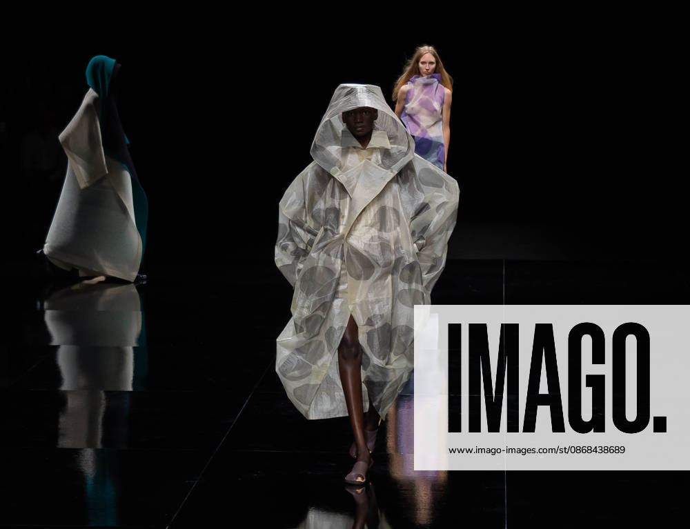 Paris Fashion Week Women s Wear SPRING SUMMER 2027 Collection ISSEY MIYAKE October 2, 2026 Sylvie Lefort Photography MAXPPP 02 10 2026 @Sylvie Lefort Photography MAXPPP October 1, 2026 Models showcase designs from the ISSEY MIYAKE Women’s Spring Summer 2027 collection during Paris Fashion Week in Paris, France, October 2, 2026. The presentation of the women’s collections ran from September 28 to October 6, 26.