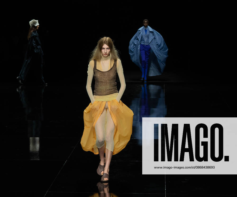 Paris Fashion Week Women s Wear SPRING SUMMER 2027 Collection ISSEY MIYAKE October 2, 2026 Sylvie Lefort Photography MAXPPP 02 10 2026 @Sylvie Lefort Photography MAXPPP October 1, 2026 Models showcase designs from the ISSEY MIYAKE Women’s Spring Summer 2027 collection during Paris Fashion Week in Paris, France, October 2, 2026. The presentation of the women’s collections ran from September 28 to October 6, 26.