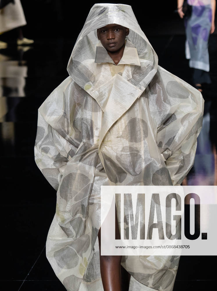 Paris Fashion Week Women s Wear SPRING SUMMER 2027 Collection ISSEY MIYAKE October 2, 2026 Sylvie Lefort Photography MAXPPP 02 10 2026 @Sylvie Lefort Photography MAXPPP October 1, 2026 Models showcase designs from the ISSEY MIYAKE Women’s Spring Summer 2027 collection during Paris Fashion Week in Paris, France, October 2, 2026. The presentation of the women’s collections ran from September 28 to October 6, 26.