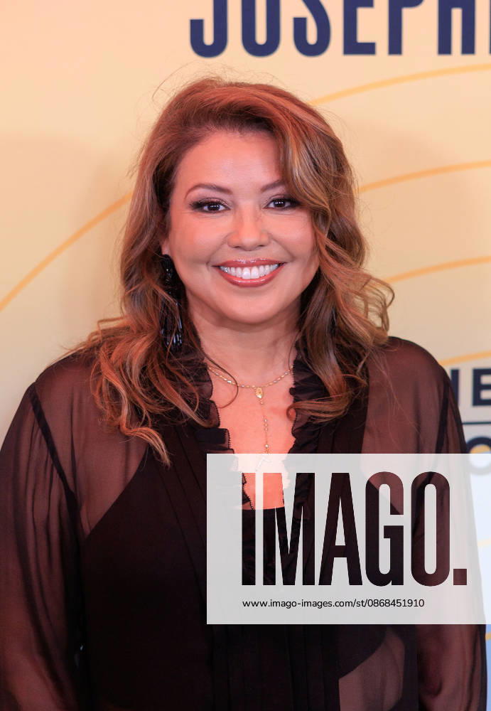 Justina Machado at the Critics Choice Associationâ€⠢s 6th Annual Celebration of Cinema & Television on Friday October 2, 2026 at the Four Seasons Hotel in Beverly Hills, California. JAVIER ROJAS PI Beverly Hills USA - ZUMAp124 20261002_zaa_p124_061