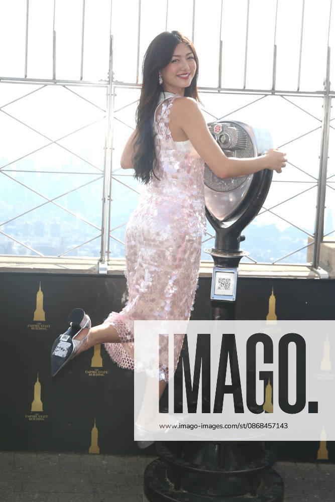 Actress MIKU MARTINEAU visited The Empire State Building New York USA - ZUMAh16_ 20261002_zaf_h16_026