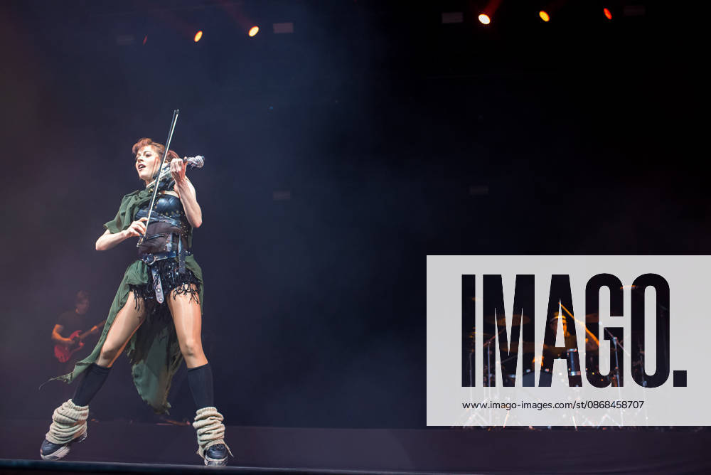 SaO PAULO, SP - 02.10.2026: SHOW DE LINDSEY STIRLING EM SaO PAULO - Lindsey Stirling performed at Vibra Sao Paulo this Friday (2), in Sao Paulo, with the Duality tour. x3023993x VincentxBosson