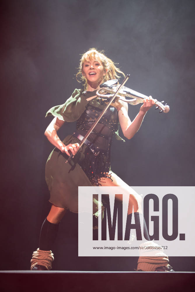SaO PAULO, SP - 02.10.2026: SHOW DE LINDSEY STIRLING EM SaO PAULO - Lindsey Stirling performed at Vibra Sao Paulo this Friday (2), in Sao Paulo, with the Duality tour. x3023997x VincentxBosson