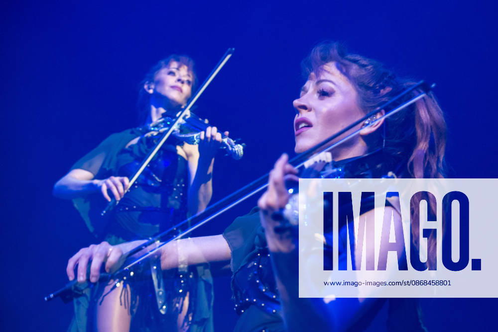 SaO PAULO, SP - 02.10.2026: SHOW DE LINDSEY STIRLING EM SaO PAULO - Lindsey Stirling performed at Vibra Sao Paulo this Friday (2), in Sao Paulo, with the Duality tour. x3024018x VincentxBosson