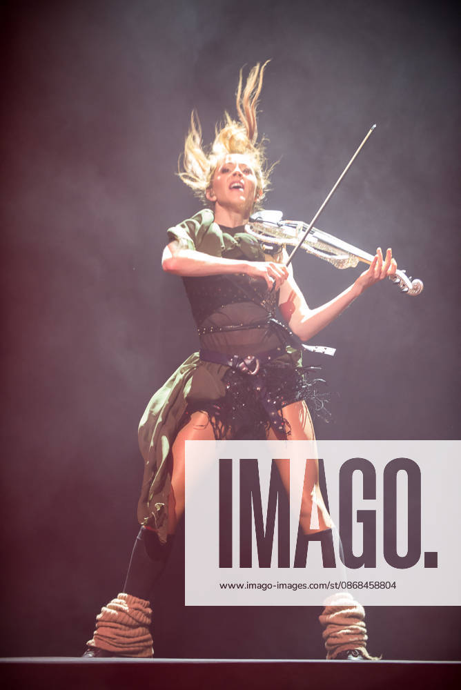 SaO PAULO, SP - 02.10.2026: SHOW DE LINDSEY STIRLING EM SaO PAULO - Lindsey Stirling performed at Vibra Sao Paulo this Friday (2), in Sao Paulo, with the Duality tour. x3024021x VincentxBosson