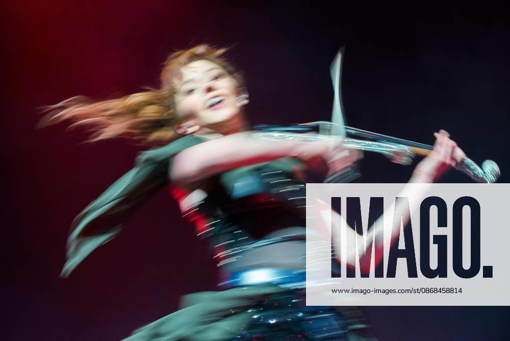 SaO PAULO, SP - 02.10.2026: SHOW DE LINDSEY STIRLING EM SaO PAULO - Lindsey Stirling performed at Vibra Sao Paulo this Friday (2), in Sao Paulo, with the Duality tour. x3024028x VincentxBosson