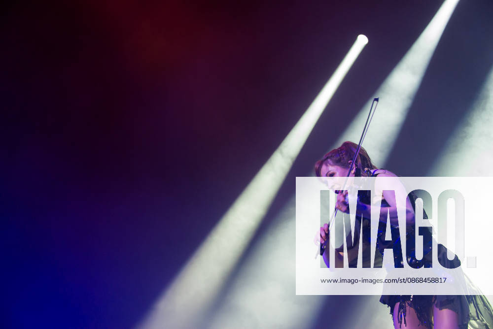 SaO PAULO, SP - 02.10.2026: SHOW DE LINDSEY STIRLING EM SaO PAULO - Lindsey Stirling performed at Vibra Sao Paulo this Friday (2), in Sao Paulo, with the Duality tour. x3024031x VincentxBosson