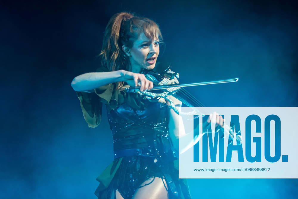 SaO PAULO, SP - 02.10.2026: SHOW DE LINDSEY STIRLING EM SaO PAULO - Lindsey Stirling performed at Vibra Sao Paulo this Friday (2), in Sao Paulo, with the Duality tour. x3024033x VincentxBosson