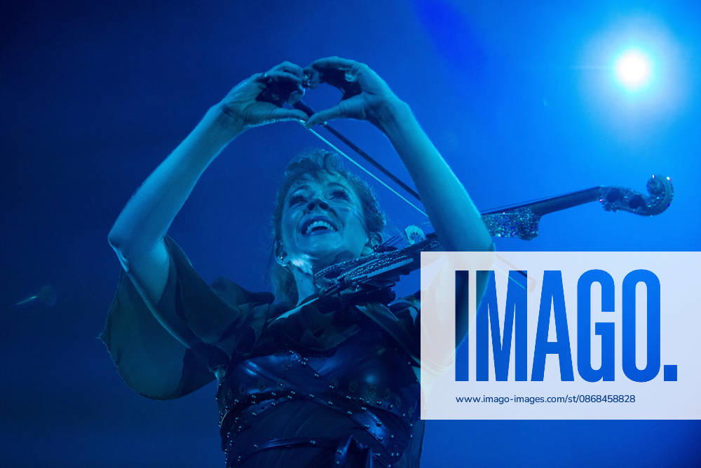 SaO PAULO, SP - 02.10.2026: SHOW DE LINDSEY STIRLING EM SaO PAULO - Lindsey Stirling performed at Vibra Sao Paulo this Friday (2), in Sao Paulo, with the Duality tour. x3024035x VincentxBosson