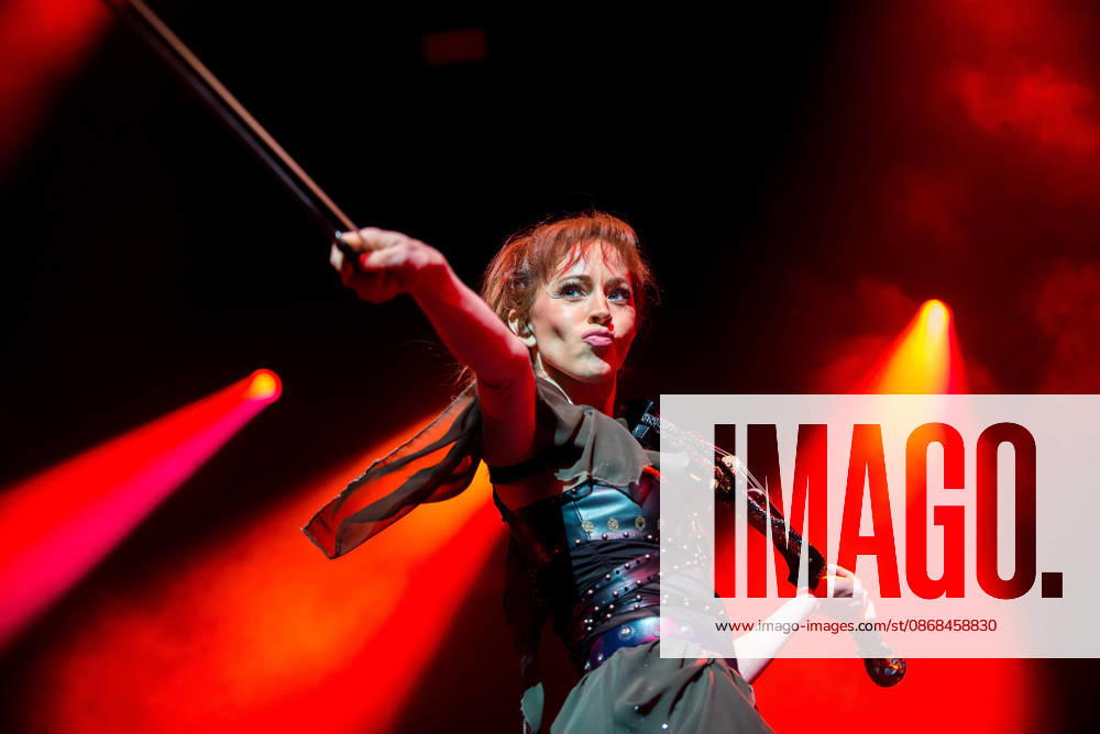 SaO PAULO, SP - 02.10.2026: SHOW DE LINDSEY STIRLING EM SaO PAULO - Lindsey Stirling performed at Vibra Sao Paulo this Friday (2), in Sao Paulo, with the Duality tour. x3024036x VincentxBosson