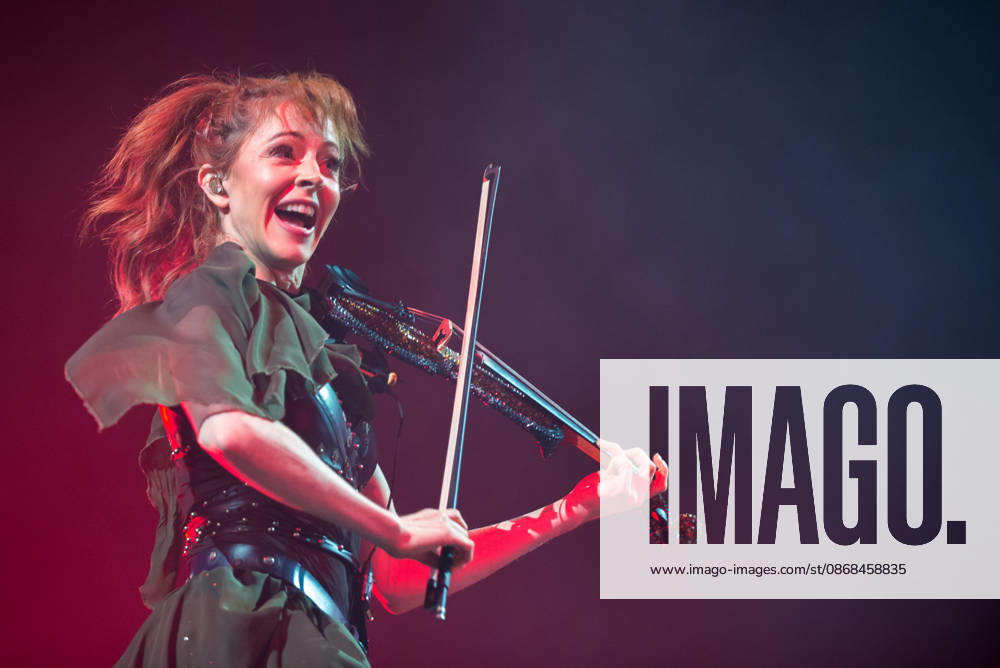SaO PAULO, SP - 02.10.2026: SHOW DE LINDSEY STIRLING EM SaO PAULO - Lindsey Stirling performed at Vibra Sao Paulo this Friday (2), in Sao Paulo, with the Duality tour. x3024040x VincentxBosson