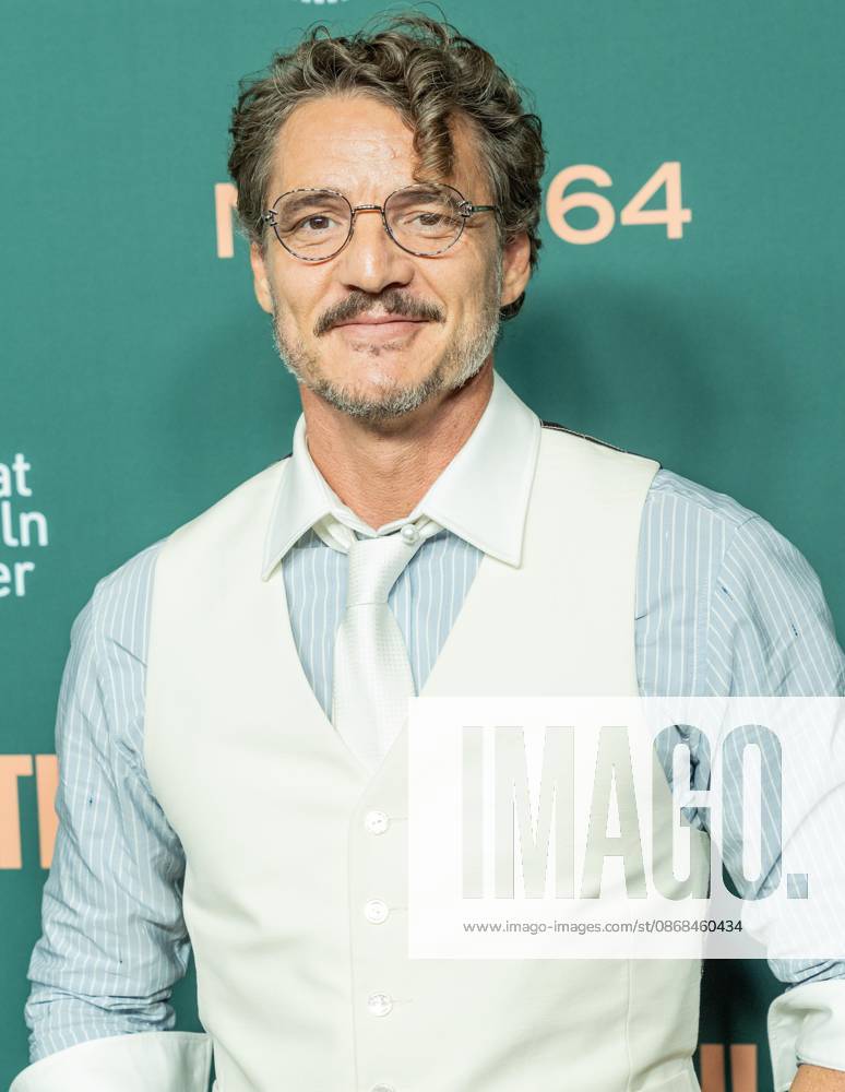 Pedro Pascal wearing dress by Chanel attends screening of Behemoth at annual NYFF64 at Alice Tully Hall at Lincoln Center in New York, NY on October 2, 2026. Bronx USA - ZUMAr339 20261002_znp_r339_039