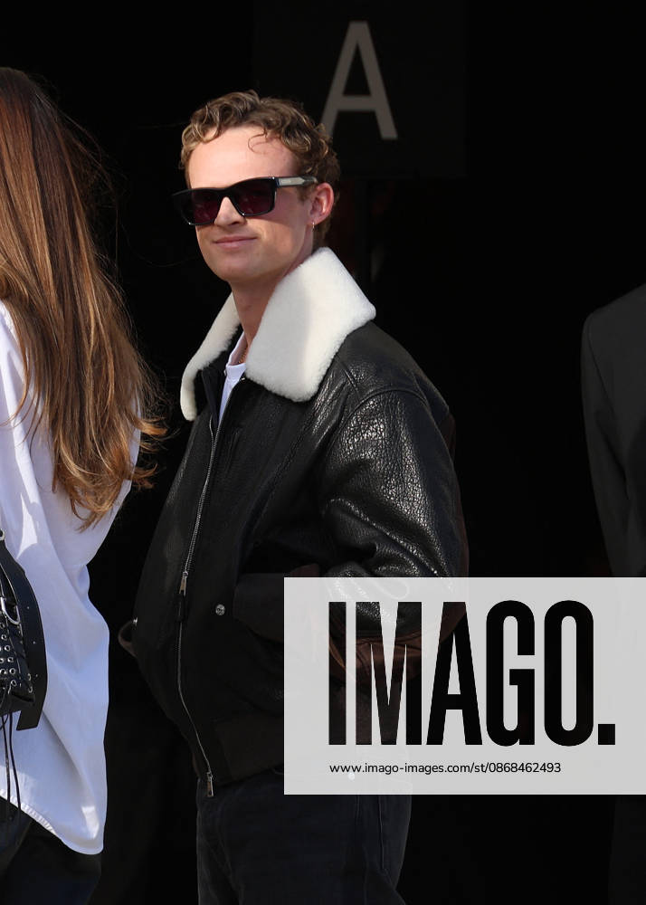 Anson Boon at the Givenchy Spring Summer 2026 Women’s Ready-to-Wear Collection fashion show during Paris Fashion Week (PFW) on October 2, 2026. Denis Guignebourg, Bestimage. Celebrities at Givenchy’s Spring Summer 2026 Women’s Ready-to-Wear Collection fashion show at Paris Fashion Week (PFW) on October 2, 2026, Paris, France
