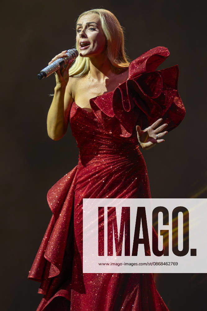 Katherine Jenkins performs at Bridgewater Hall Katherine Jenkins OBE performs at Bridgewater Hall, Manchester, England, on the first night of her 25th Anniversary Tour, Credit:Mike Gray MIKE GRAY - B4227 Avalon