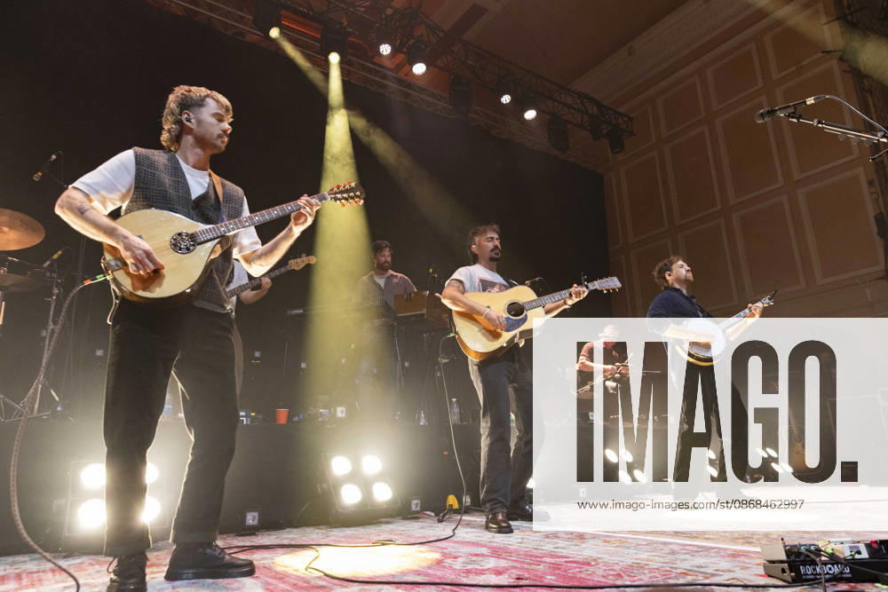 Amble, performs live, at O2 City Hall, Newcastle, UK, on 2 October 2026 Ross McNerney, Robbie Cunningham and Oisin McCaffrey of Amble, performs live, at O2 City Hall, Newcastle, UK, on 2 October 2026, Credit:David Wala Avalon Tyne and Wear, Newcastle
