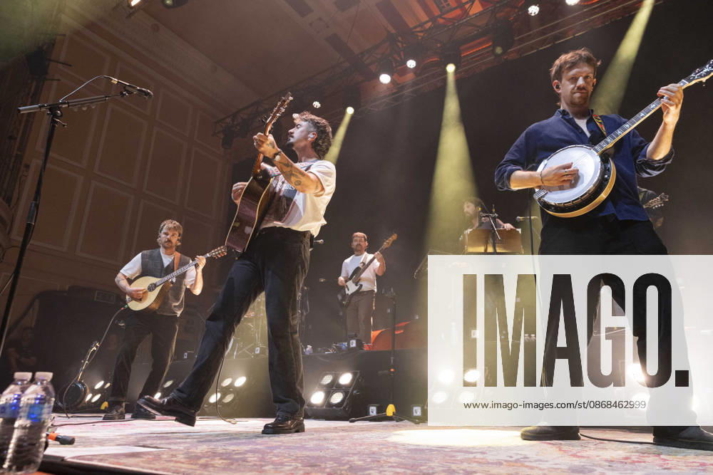Amble, performs live, at O2 City Hall, Newcastle, UK, on 2 October 2026 Ross McNerney, Robbie Cunningham and Oisin McCaffrey of Amble, performs live, at O2 City Hall, Newcastle, UK, on 2 October 2026, Credit:David Wala Avalon Tyne and Wear, Newcastle