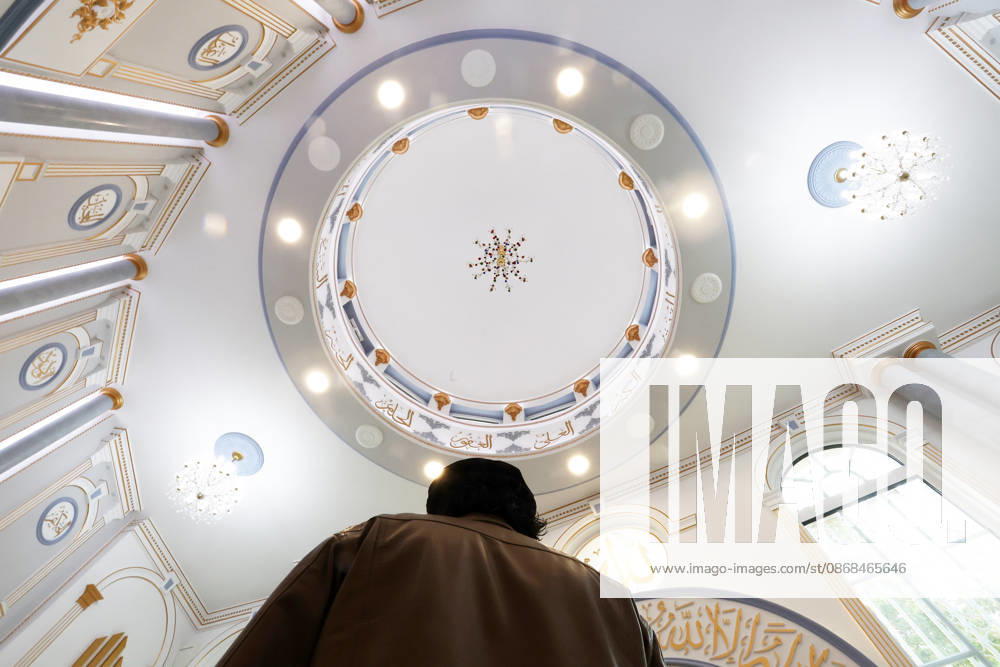Open Mosque Day in Germany Open Mosque Day in Germany. A member is seen in the mosque Bait ur Rehman Moschee in Nuremberg, Germany . October 03rd , 2026 Photo by Davide Elias