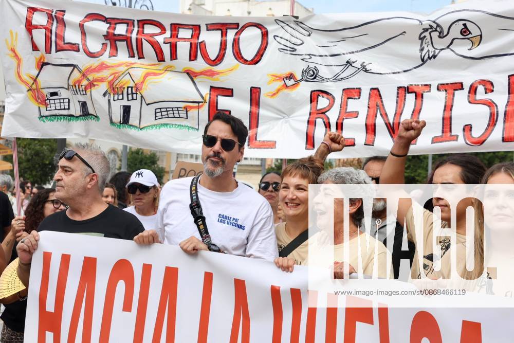 Cádiz Takes to the Streets for Decent Housing Photo of the protest in Cádiz for decent housing, organized by the Tenants Union October 3, 2026, in Cádiz, Andalusia, Spain October 3, 2026 Cádiz Cádiz Spain