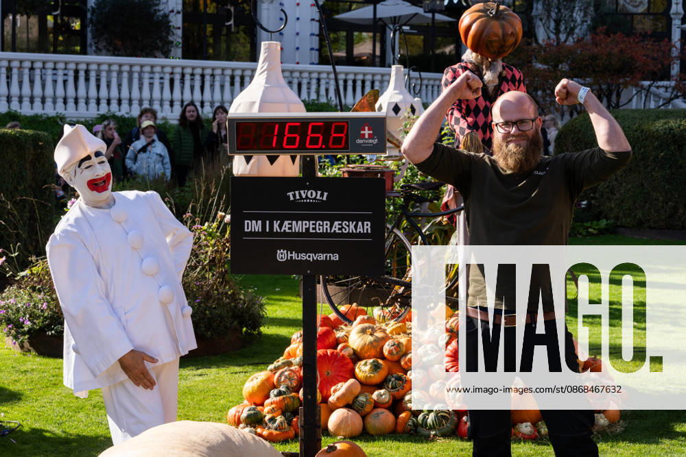 Danish Championship in Giant Pumpkins Revealed Emil Bertel Clausen from Moerke with his pumpkin weighing 166.8 kg at the Danish Championship in Giant Pumpkins in Tivoli, Copenhagen on Saturday, October 3, 2026. (Photo: Emil Nicolai Helms Scanpix 2026) , Copenhagen Denmark