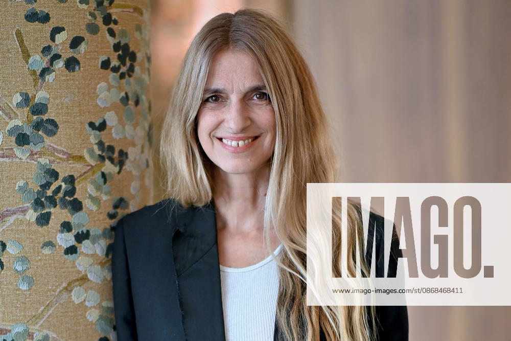 Exclusive - 4th La Baule Political Fiction and Documentary Festival - Joana Preiss Exclusive - Joana Preiss during the 4th edition of the La Baule Fiction and Political Documentary Film Festival on October 3, 2026. Photo by Franck Castel, ABACAPRESS.COM La Baule France