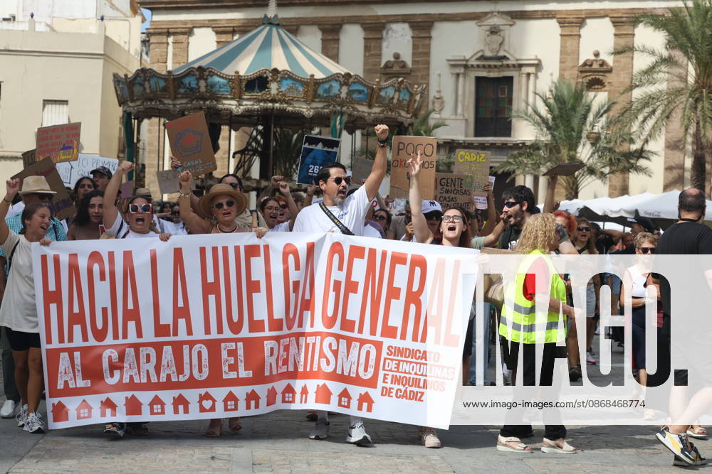 Cádiz Takes to the Streets for Decent Housing Photo of the protest in Cádiz for decent housing, organized by the Tenants Union October 3, 2026, in Cádiz, Andalusia, Spain October 3, 2026 Cádiz Cádiz Spain