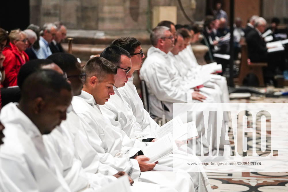 IPA89253291 - MILAN, October 3, 2026 - Ordination ceremony for temporary deacons held in Milan Cathedral by Archbishop Mario Delpini.