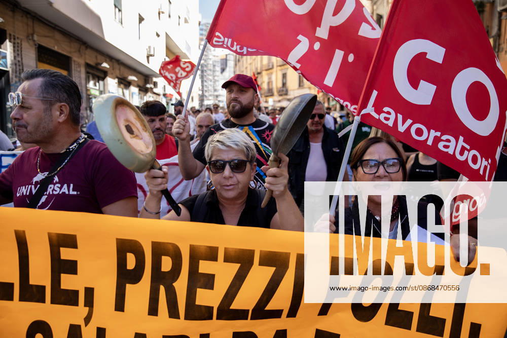 Demonstration against high cost of living in Italy NAPLES, ITALY - OCTOBER 3: People are seen during a protest against high cost of living and against increase in the price of petrol in Naples, Italy on October 3, 2026. Iso Ekle Anadolu Naples Italy. Editorial use only. Please get in touch for any other usage.