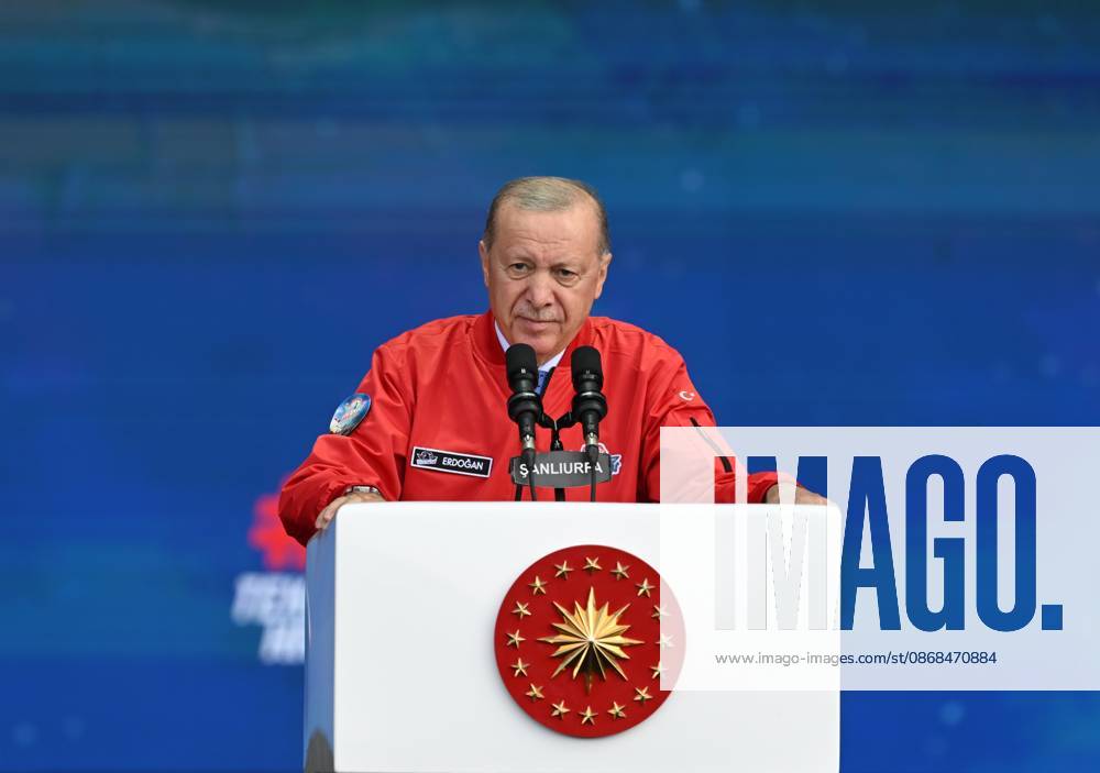 Turkish President Recep Tayyip Erdogan in TEKNOFEST Southeast Sanliurfa SANLIURFA, TURKIYE - OCTOBER 03 : Turkish President Recep Tayyip Erdogan delivers a speech during his visit to the Aviation, Space and Technology Festival (TEKNOFEST) Southeast at Sanliurfa GAP Airport in Sanliurfa, Turkiye on October 03, 2026. Harun Ozalp Anadolu Sanliurfa Turkey. Editorial use only. Please get in touch for any other usage.