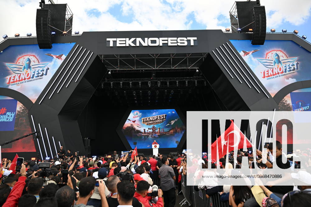 Turkish President Recep Tayyip Erdogan in TEKNOFEST Southeast Sanliurfa SANLIURFA, TURKIYE - OCTOBER 03 : Turkish President Recep Tayyip Erdogan delivers a speech during his visit to the Aviation, Space and Technology Festival (TEKNOFEST) Southeast at Sanliurfa GAP Airport in Sanliurfa, Turkiye on October 03, 2026. Harun Ozalp Anadolu Sanliurfa Turkey. Editorial use only. Please get in touch for any other usage.