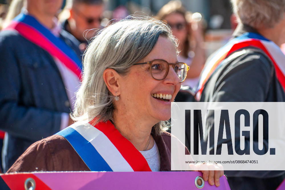 Politics At Paris Pride March - France Sandrine Rousseau attends the Pride Parade to defend the rights of LGBTQ+ individuals, marching from Place d Italie to Bastille in Paris, France on October 3, 2026. Photo by Denis Prezat ABACAPRESS.COM Paris France