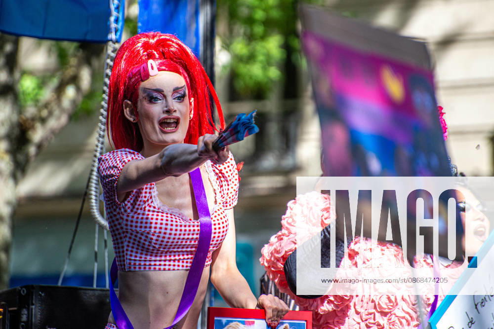 Thousands March During Pride Parade - Paris Thousands of people march from Place d Italie to Bastille during the Pride Parade to defend the rights of LGBTQ+ individuals in Paris, France on October 3, 2026. Photo by Denis Prezat ABACAPRESS.COM Paris France