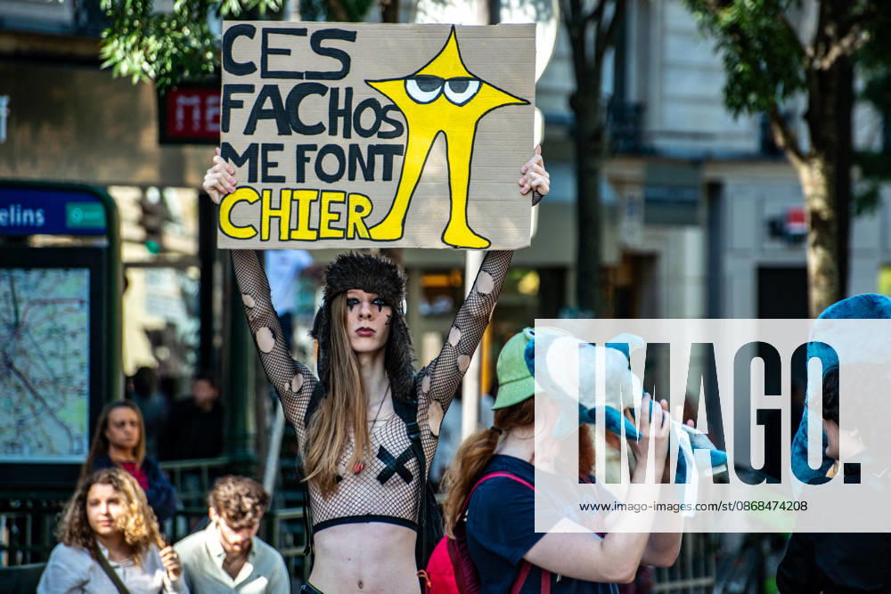 Thousands March During Pride Parade - Paris Thousands of people march from Place d Italie to Bastille during the Pride Parade to defend the rights of LGBTQ+ individuals in Paris, France on October 3, 2026. Photo by Denis Prezat ABACAPRESS.COM Paris France