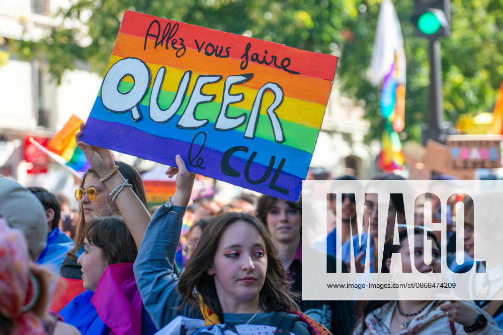 Thousands March During Pride Parade - Paris Thousands of people march from Place d Italie to Bastille during the Pride Parade to defend the rights of LGBTQ+ individuals in Paris, France on October 3, 2026. Photo by Denis Prezat ABACAPRESS.COM Paris France