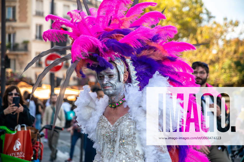Thousands March During Pride Parade - Paris Thousands of people march from Place d Italie to Bastille during the Pride Parade to defend the rights of LGBTQ+ individuals in Paris, France on October 3, 2026. Photo by Denis Prezat ABACAPRESS.COM Paris France