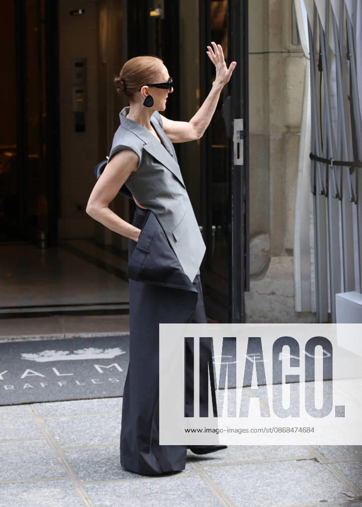Céline Dion leaves the Royal Monceau hotel in Paris on October 3, 2026. Denis Guignebourg, Bestimage. Céline Dion leaves the Royal Monceau hotel in Paris on October 3, 2026. Paris, France