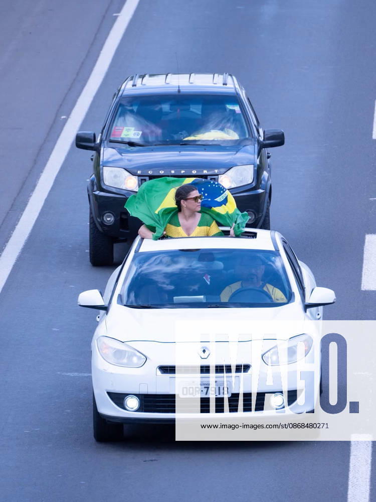 Flavio Bolsonaro and Tarcisio de Freitas attend campaign motorcycle rally in Sao Paulo Flavio Bolsonaro, candidate for President of Brazil, and Sao Paulo Governor Tarcisio de Freitas, candidate for reelection, participate in a campaign motorcycle rally between Santa Barbara d Oeste and Americana, Sao Paulo state, Brazil, on October 3, 2026, on the final day of campaigning for the first round of the 2026 Brazilian elections. The event was also attended by Senate candidates Andre do Prado and Guilherme Derrite.
