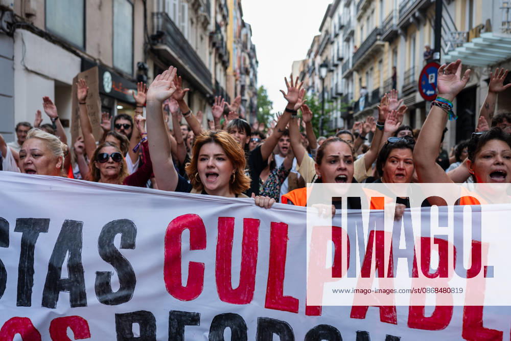 People take part in a demonstration in Zaragoza, Spain, on October 3, 2026, calling for access to affordable housing and defending the right to decent housing. The march, organized by the Zaragoza Tenants Union, began at Santo Domingo Square and moved through the city center before ending at Pilar Square. Demonstrators carried banners and placards and chanted slogans about housing affordability, rents and evictions Zaragoza Spain