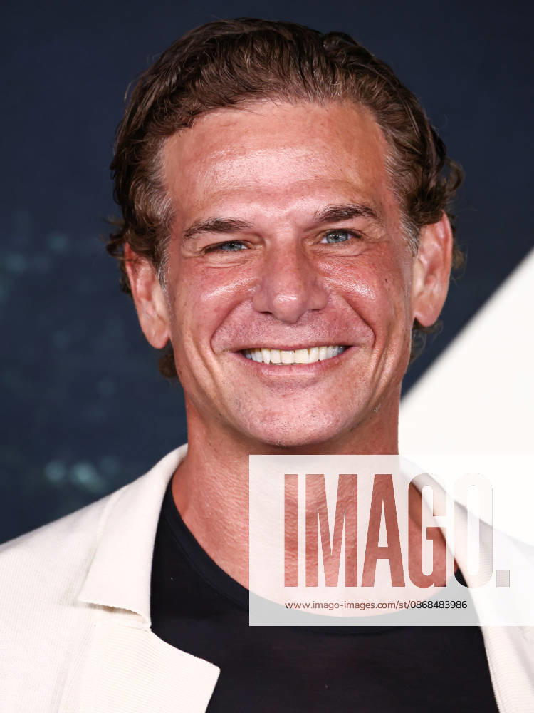 World Premiere Of Netflix s Animals WESTWOOD, LOS ANGELES, CALIFORNIA, USA - OCTOBER 01: Mark Kassen arrives at the World Premiere Of Netflix s Animals held at Westwood Village Theater on October 1, 2026 in Westwood, Los Angeles, California, United States. (Photo by Xavier Collin Image Press Agency)