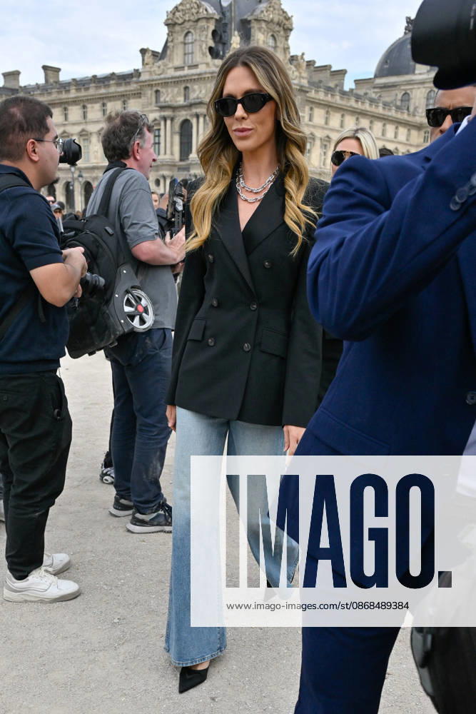PFW Elie Saab Outside Arrivals Bettina Anderson Trump arriving at the Elie Saab show during Paris Fashion Week, in Paris, France on 3 October 2026. Photo by Julien Reynaud APS-Medias ABACAPRESS.COM Paris France
