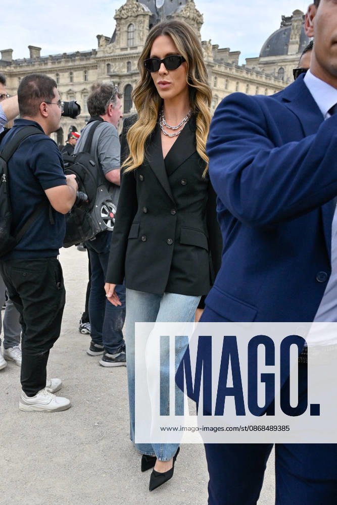 PFW Elie Saab Outside Arrivals Bettina Anderson Trump arriving at the Elie Saab show during Paris Fashion Week, in Paris, France on 3 October 2026. Photo by Julien Reynaud APS-Medias ABACAPRESS.COM Paris France
