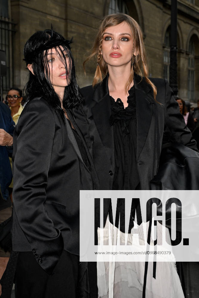 PFW Ann Demeulemeester Outside Arrivals Guests arriving at the Ann Demeulemeester show during Paris Fashion Week, in Paris, France on 3 October 2026. Photo by Julien Reynaud APS-Medias ABACAPRESS.COM Paris France