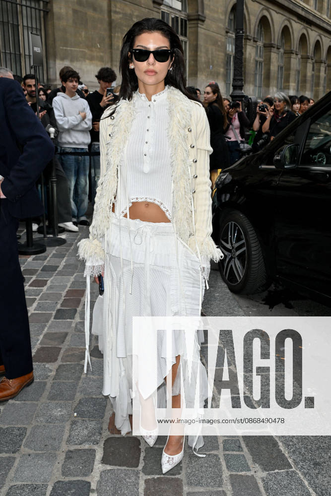 PFW Ann Demeulemeester Outside Arrivals Guest arriving at the Ann Demeulemeester show during Paris Fashion Week, in Paris, France on 3 October 2026. Photo by Julien Reynaud APS-Medias ABACAPRESS.COM Paris France
